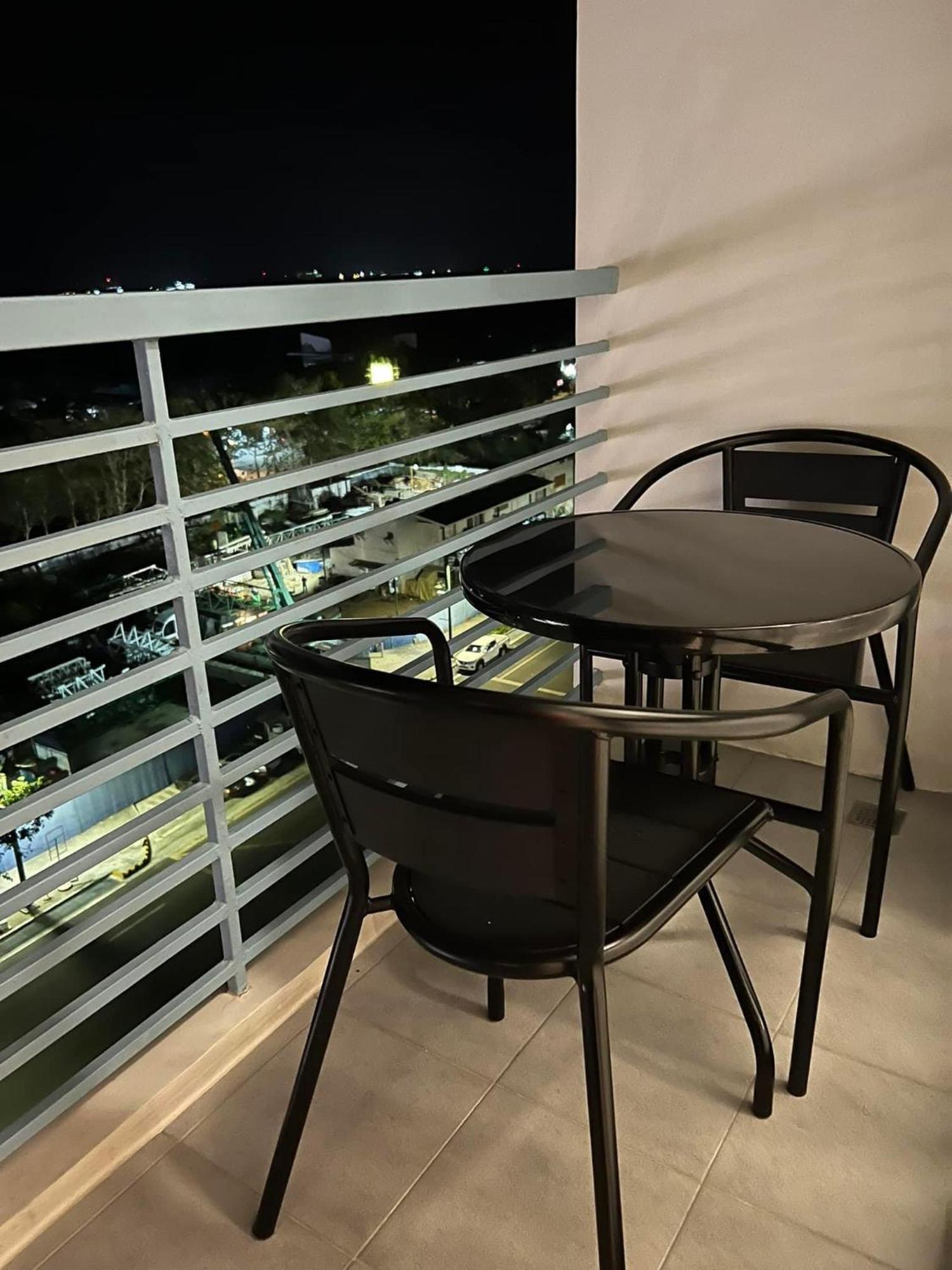 Deluxe Condo 2 Bedroom, 7Th Floor Room Bc In One Madison Tower 3, Megaworld Boulevard, Mandurriao Iloilo City, Philippines Dış mekan fotoğraf