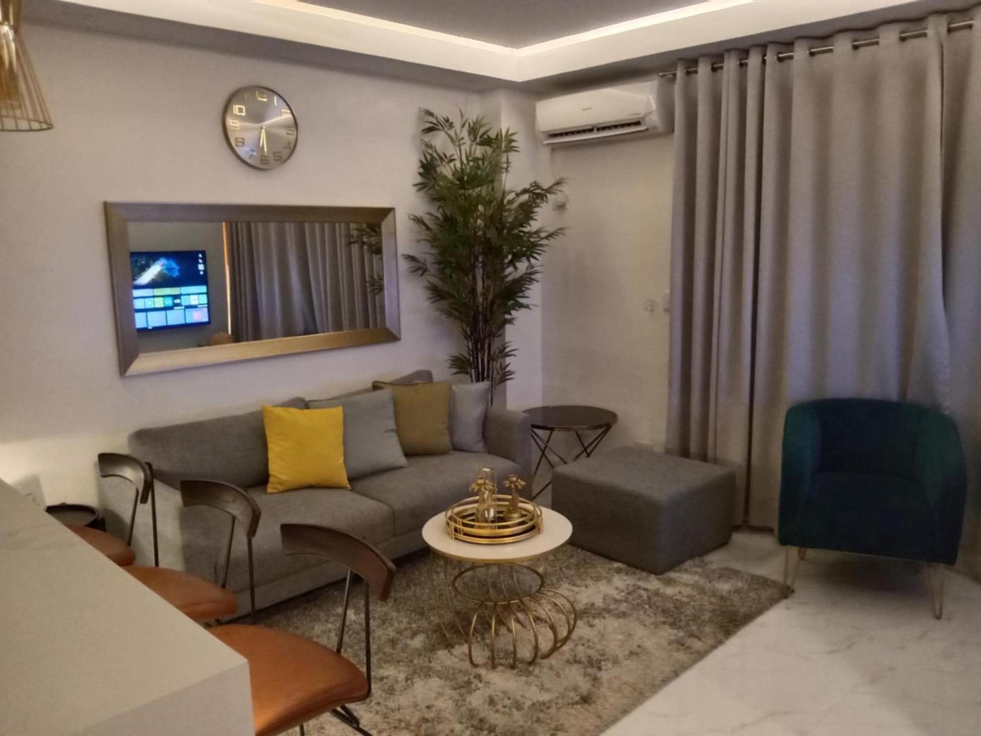 Deluxe Condo 2 Bedroom, 7Th Floor Room Bc In One Madison Tower 3, Megaworld Boulevard, Mandurriao Iloilo City, Philippines Dış mekan fotoğraf